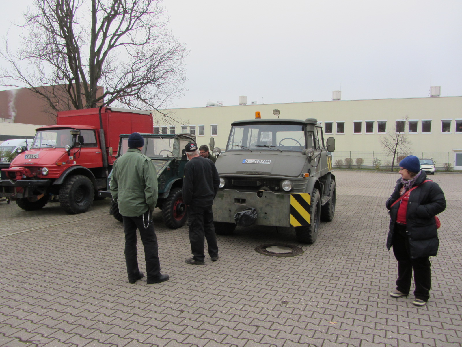 Unimog Baumschlagen 017.jpg