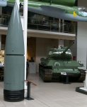 80_cm_Gustav_shell_compared_to_T-34.jpg