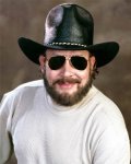 hankjr2005.jpg.w300h375.jpg