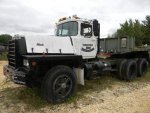 mack rd822.jpg